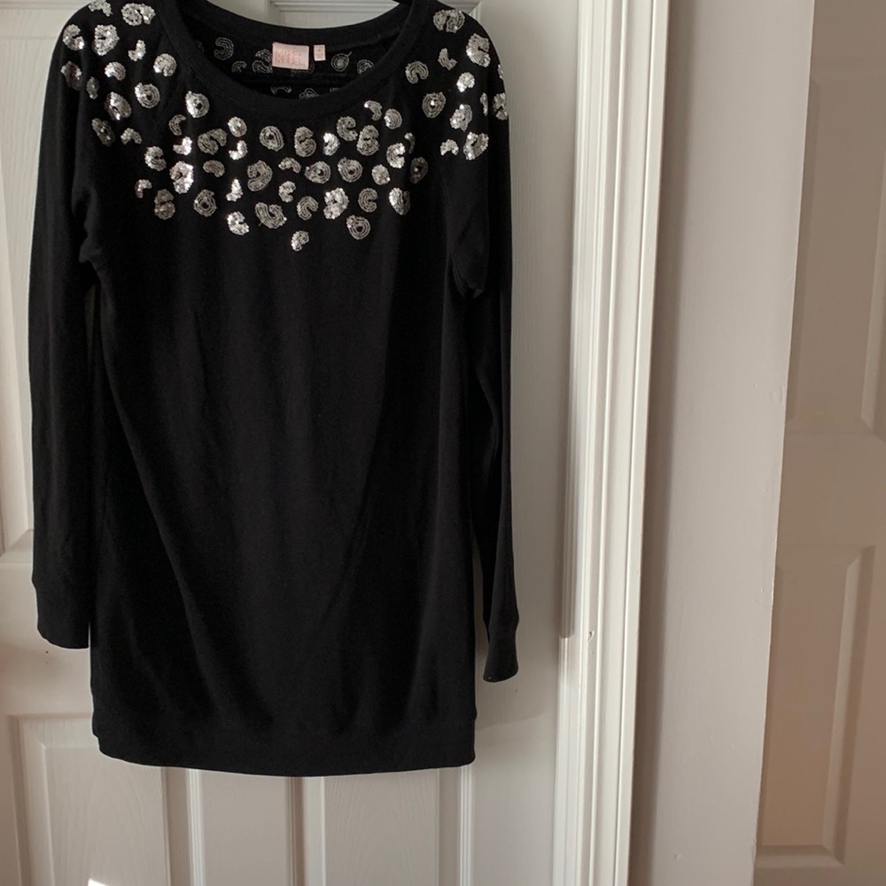 Make +Model black and silver sweater. Great with leggings   very good condition.